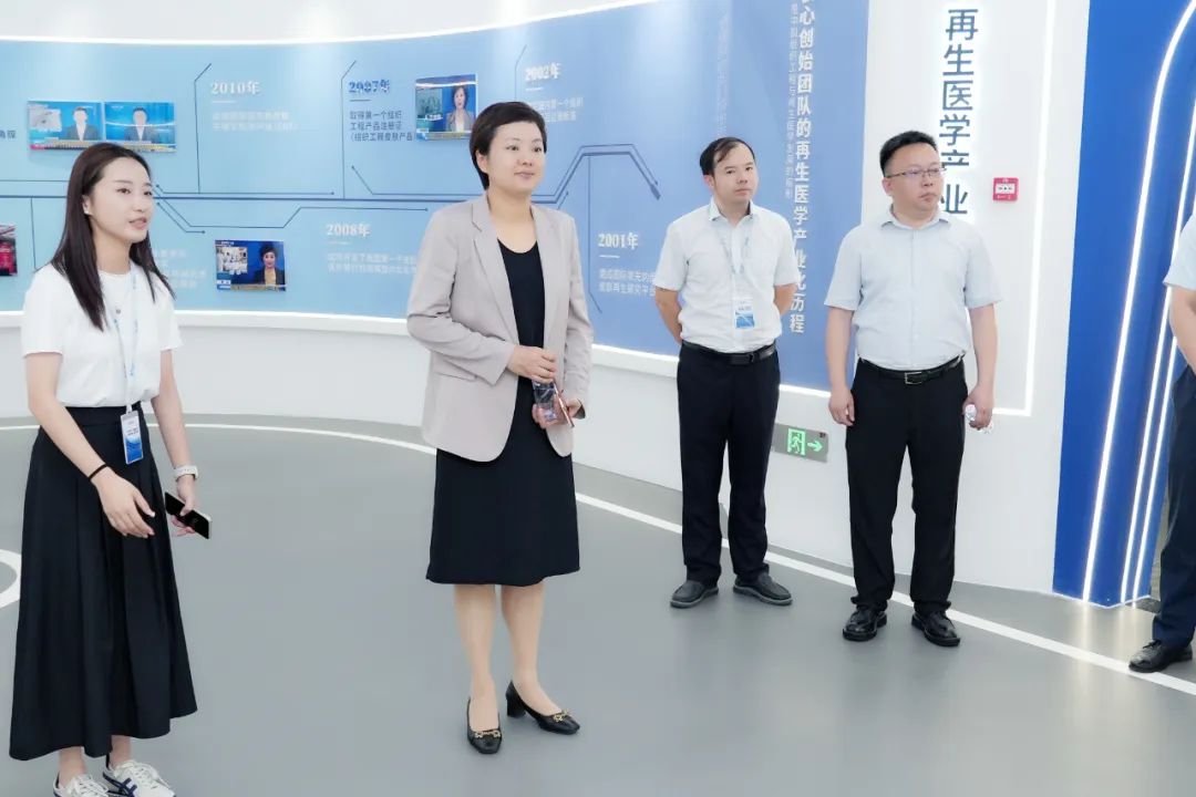 1695264003113685.jpg 640.jpg